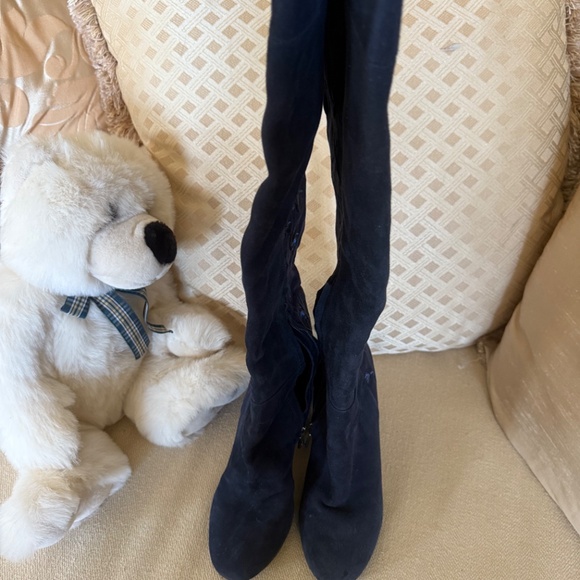 Over the knee boots - Picture 4 of 8